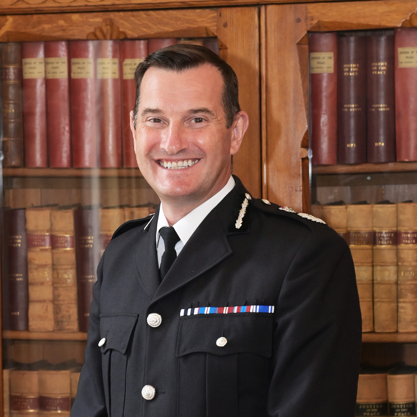 Sir John Robins QPM DL profile photo